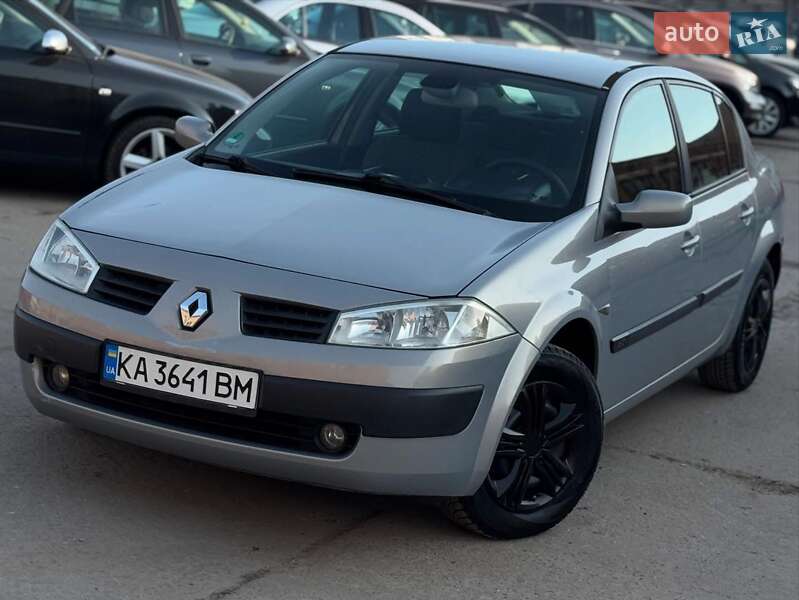Седан Renault Megane 2004 в Глухове