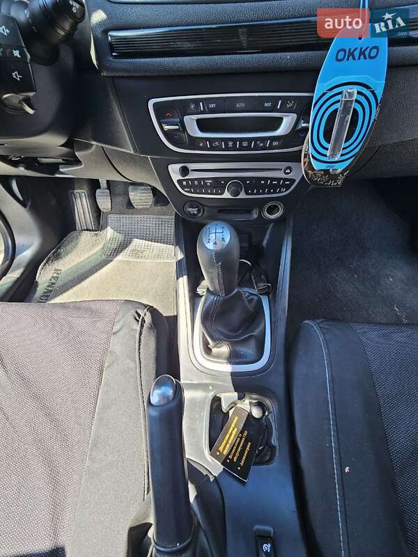 Універсал Renault Megane 2011 в Івано-Франківську фото 39 Універсал Renault Megane 2011 в Івано-Франківську