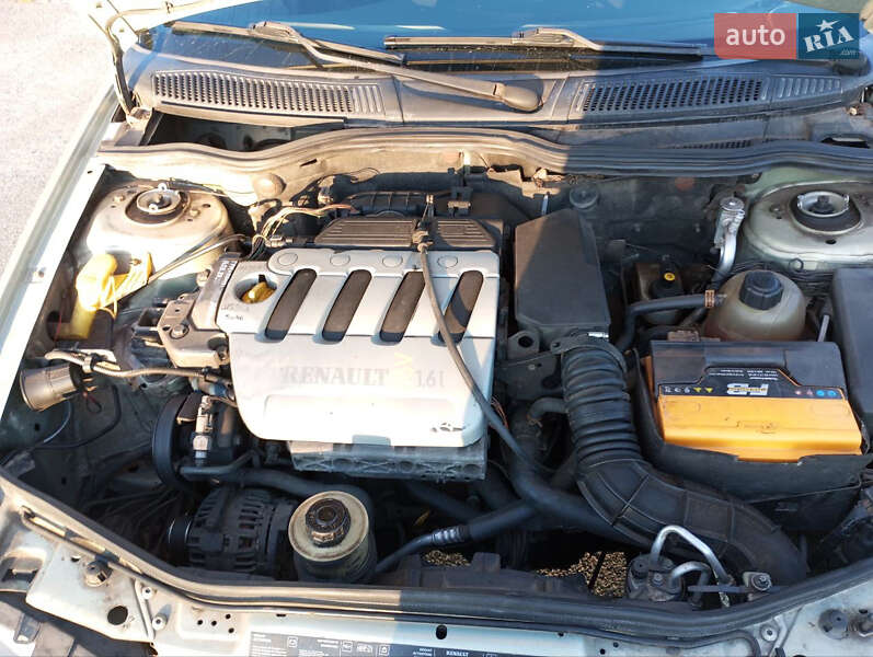 Седан Renault Megane 2001 в Киеве фото 11 Седан Renault Megane 2001 в Киеве