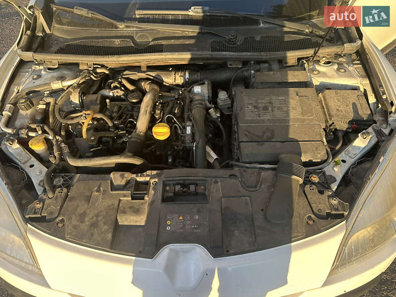 Универсал Renault Megane 2010 в Ровно фото 15 Универсал Renault Megane 2010 в Ровно