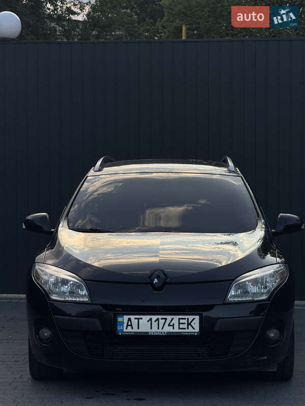 Универсал Renault Megane 2011 в 