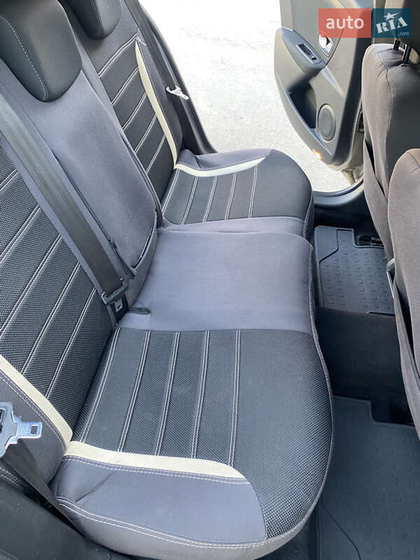 Универсал Renault Megane 2010 в Баштанке фото 21 Универсал Renault Megane 2010 в Баштанке