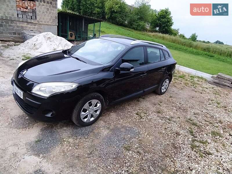 Универсал Renault Megane 2009 в Городке