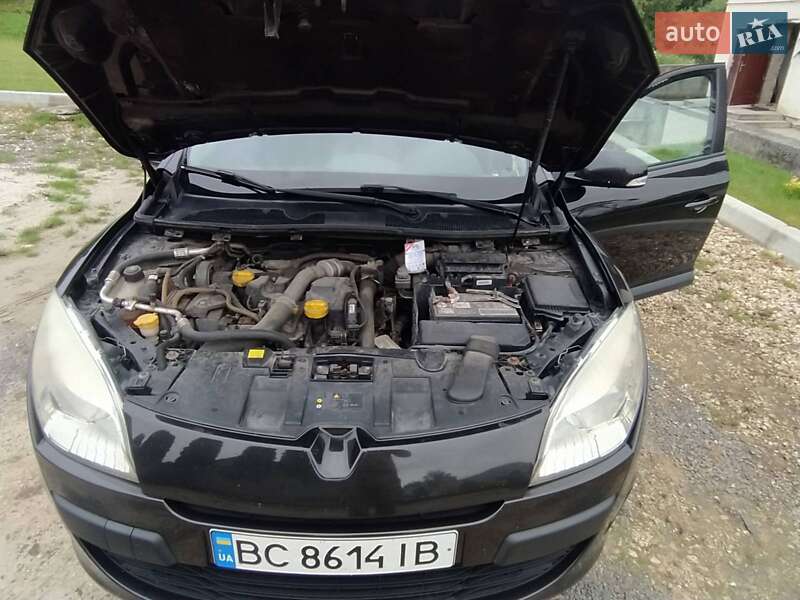 Универсал Renault Megane 2009 в Городке