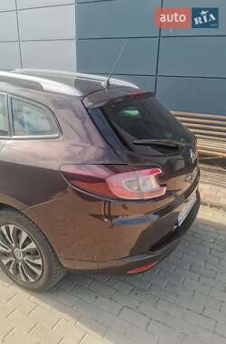 Хэтчбек Renault Megane 2015 в 