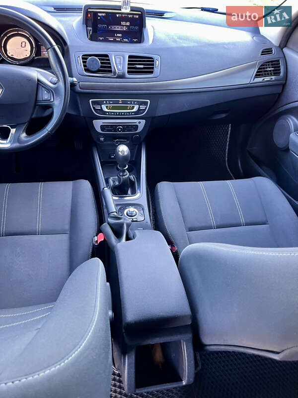 Хэтчбек Renault Megane 2013 в Киеве