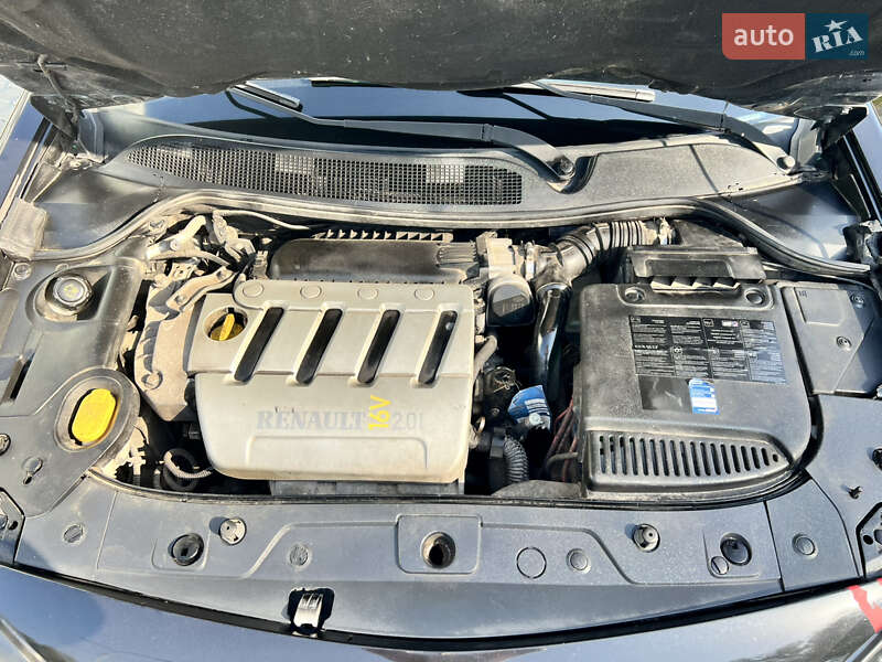 Кабриолет Renault Megane 2004 в Шептицькому фото 19 Кабриолет Renault Megane 2004 в Шептицькому