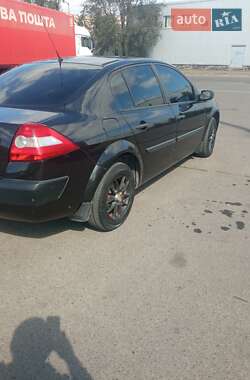 Седан Renault Megane 2004 в 