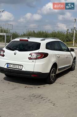 Универсал Renault Megane 2010 в Новояворовске