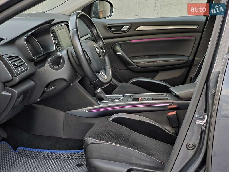 Универсал Renault Megane 2018 в Киеве фото 23 Универсал Renault Megane 2018 в Киеве