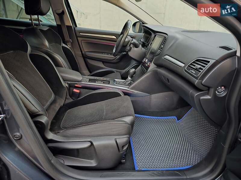 Универсал Renault Megane 2018 в Киеве фото 45 Универсал Renault Megane 2018 в Киеве