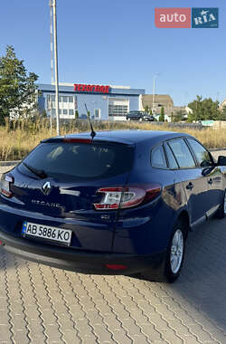 Универсал Renault Megane 2011 в 