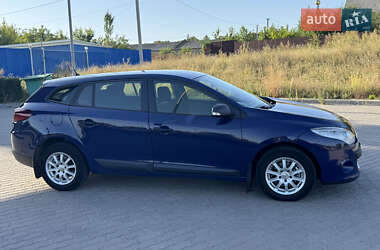 Универсал Renault Megane 2011 в 