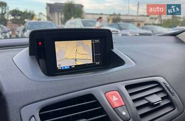 Хэтчбек Renault Megane 2011 в 