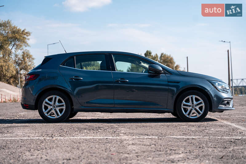 Хэтчбек Renault Megane 2017 в Киеве