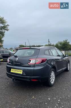 Универсал Renault Megane 2011 в 