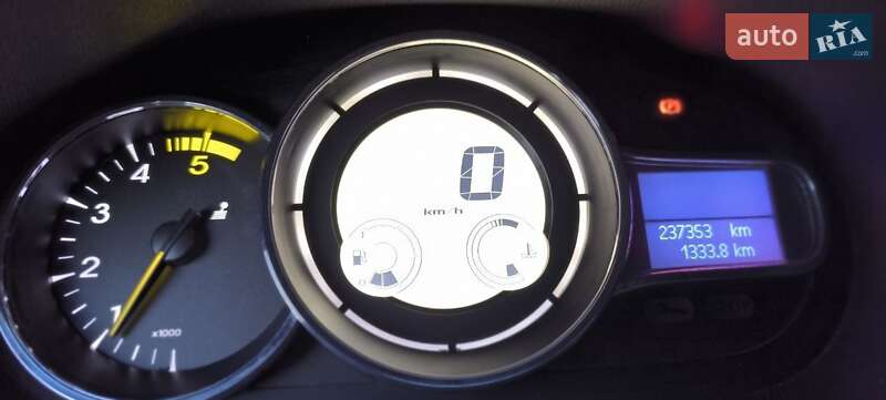 Хетчбек Renault Megane 2013 в Дніпрі фото 3 Хетчбек Renault Megane 2013 в Дніпрі