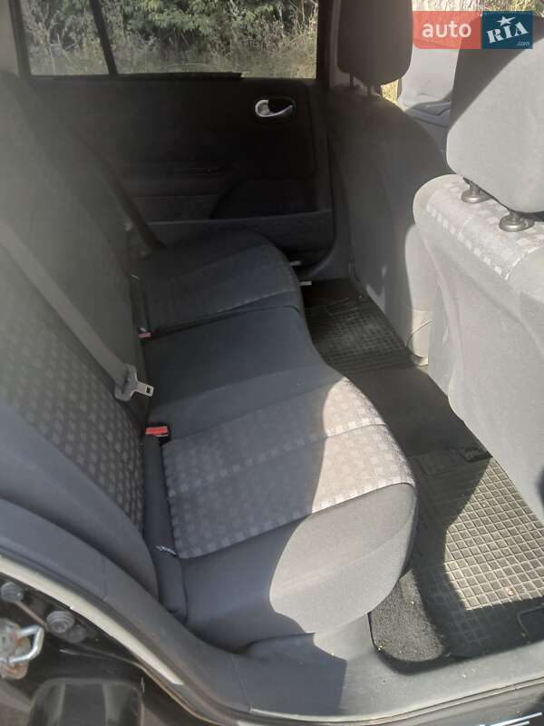 Универсал Renault Megane 2006 в Белогородке