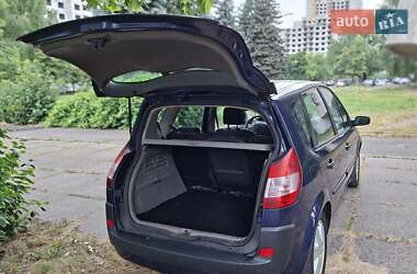 Минивэн Renault Megane 2004 в 