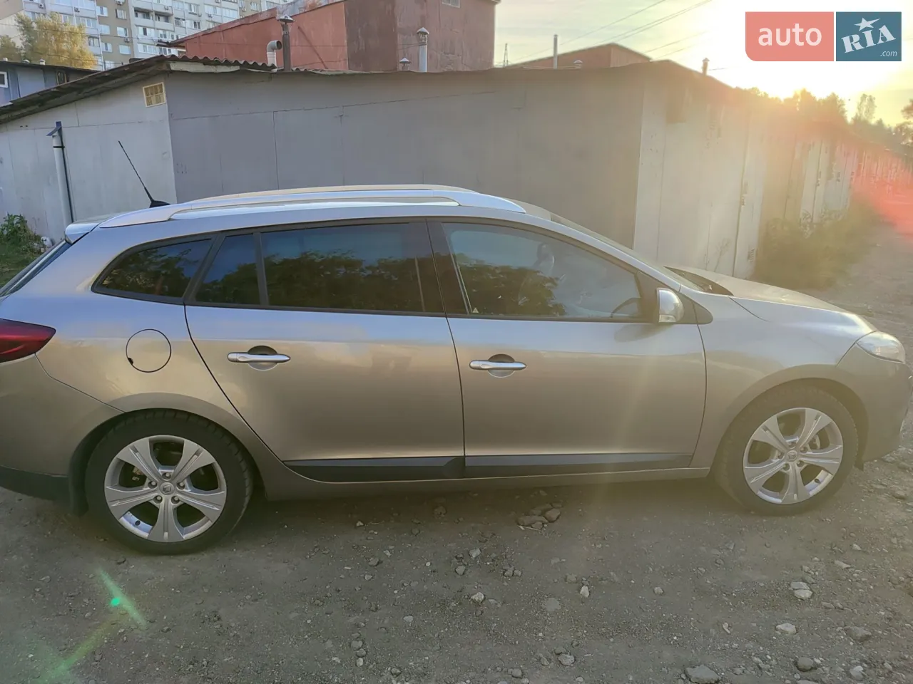2010 Renault Megane - мініатюра 43