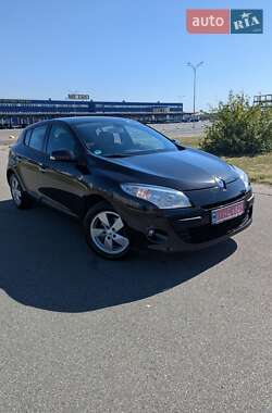 Хэтчбек Renault Megane 2009 в 