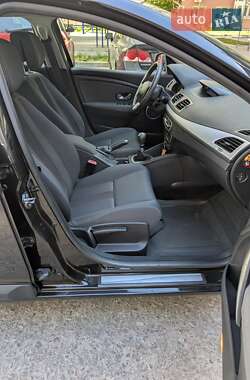 Хэтчбек Renault Megane 2009 в 