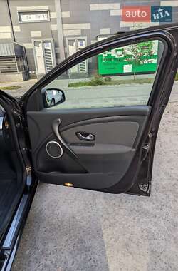 Хэтчбек Renault Megane 2009 в 