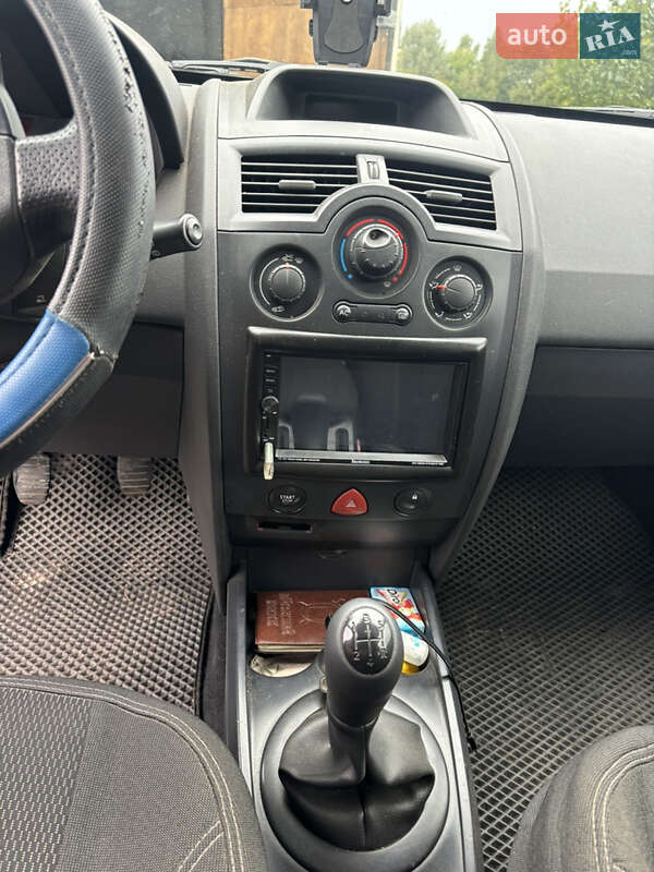 Универсал Renault Megane 2004 в Остроге фото 11 Универсал Renault Megane 2004 в Остроге