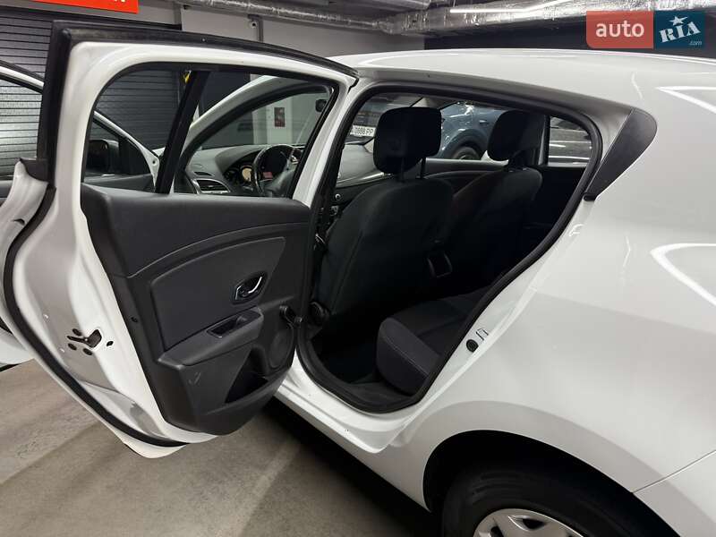 Хэтчбек Renault Megane 2013 в Киеве