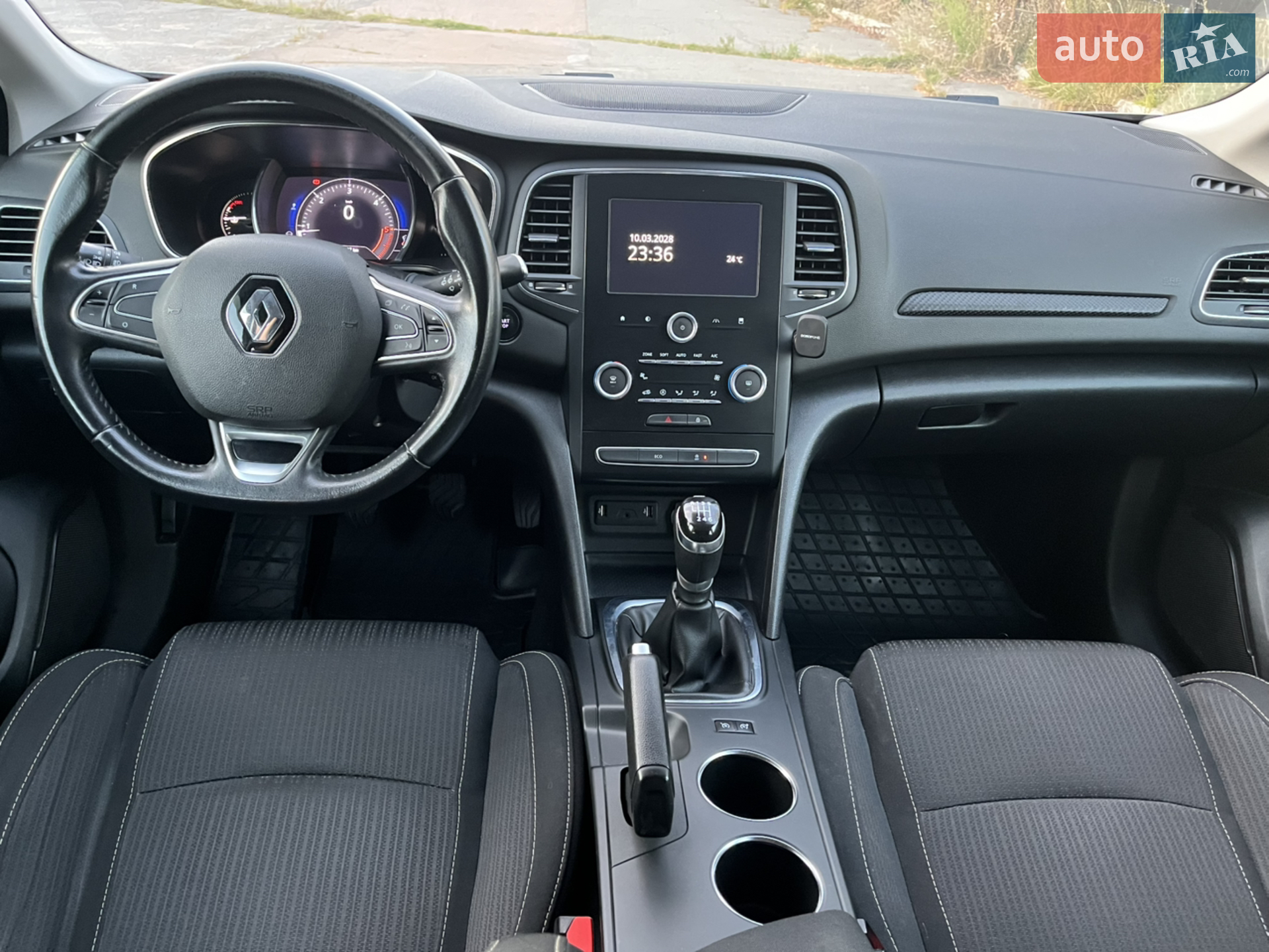 2017 Renault Megane - мініатюра 19
