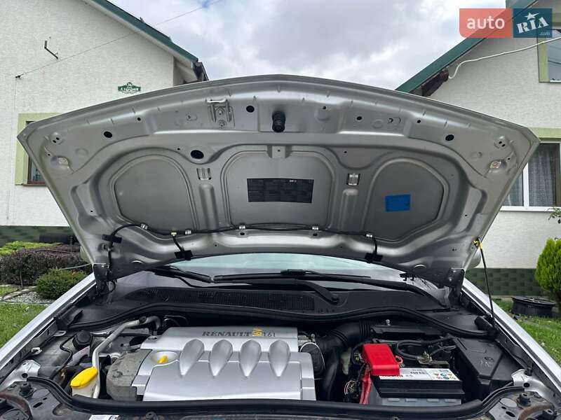 Седан Renault Megane 2007 в Бучаче