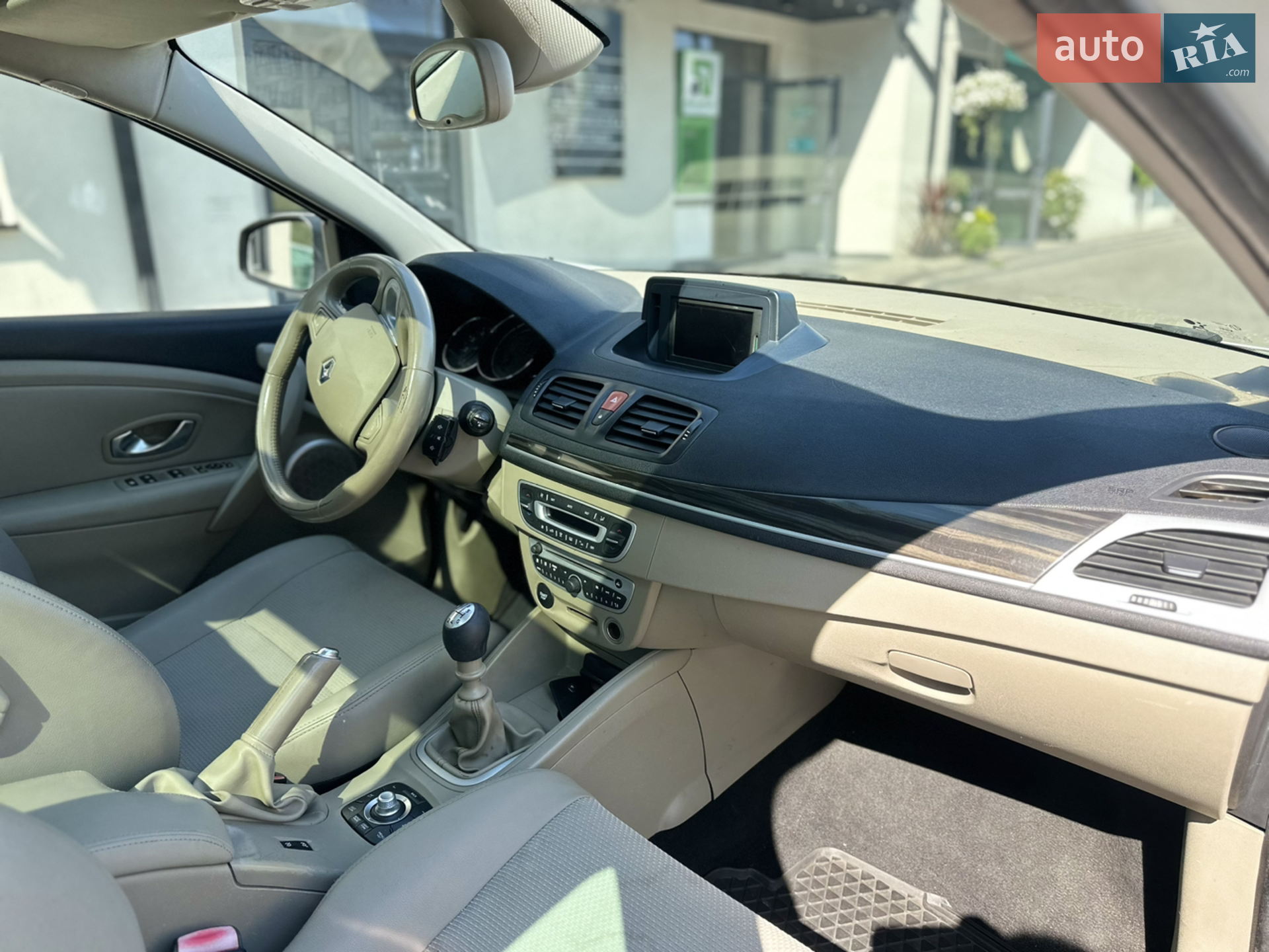 2010 Renault Megane - мініатюра 9