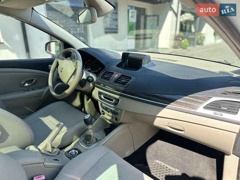 Хэтчбек Renault Megane 2010 в Ровно