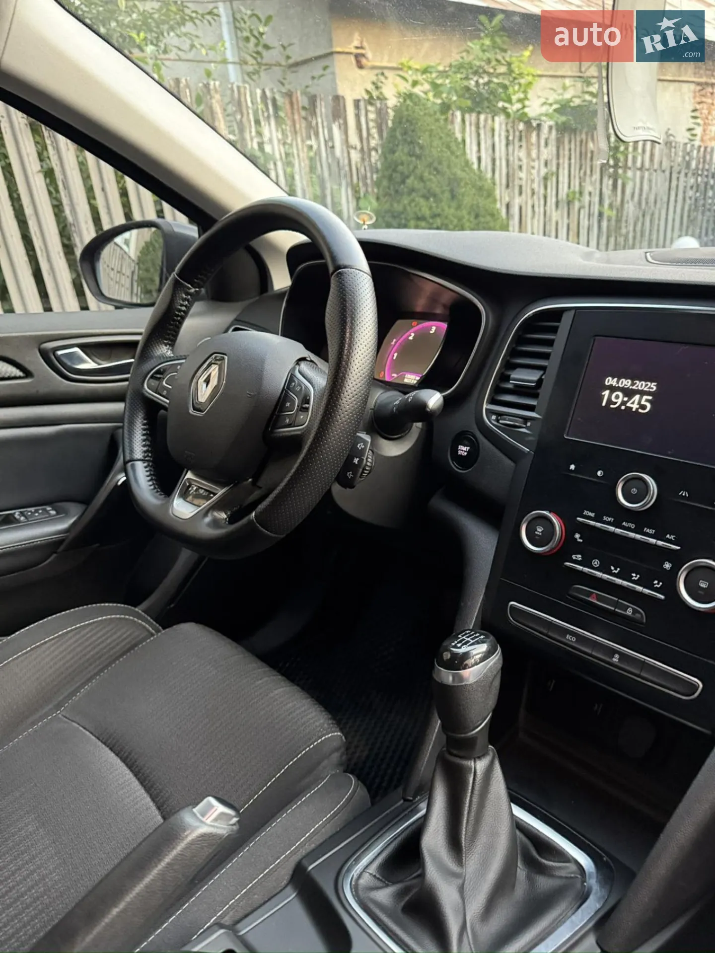 2017 Renault Megane - мініатюра 4