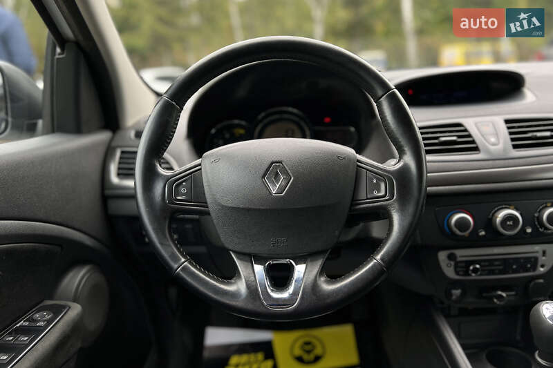 Універсал Renault Megane 2015 в Львові фото 13 Універсал Renault Megane 2015 в Львові
