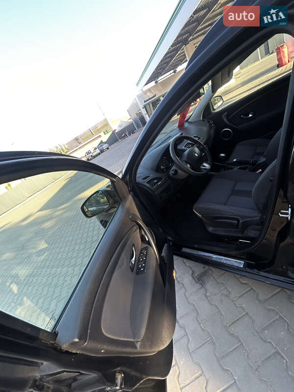Универсал Renault Megane 2010 в Чернигове