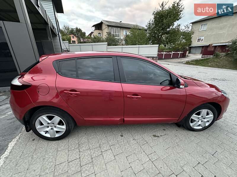 Хэтчбек Renault Megane 2015 в Бучаче фото 19 Хэтчбек Renault Megane 2015 в Бучаче