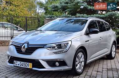 Универсал Renault Megane 2018 в Сваляве