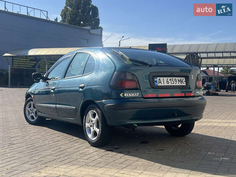 Хэтчбек Renault Megane 1996 в Киеве
