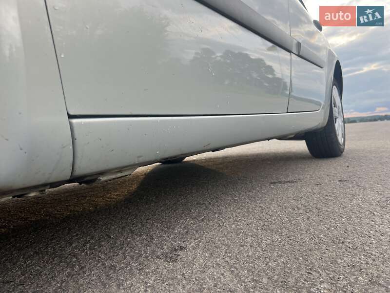 Універсал Renault Megane 2003 в Ромнах