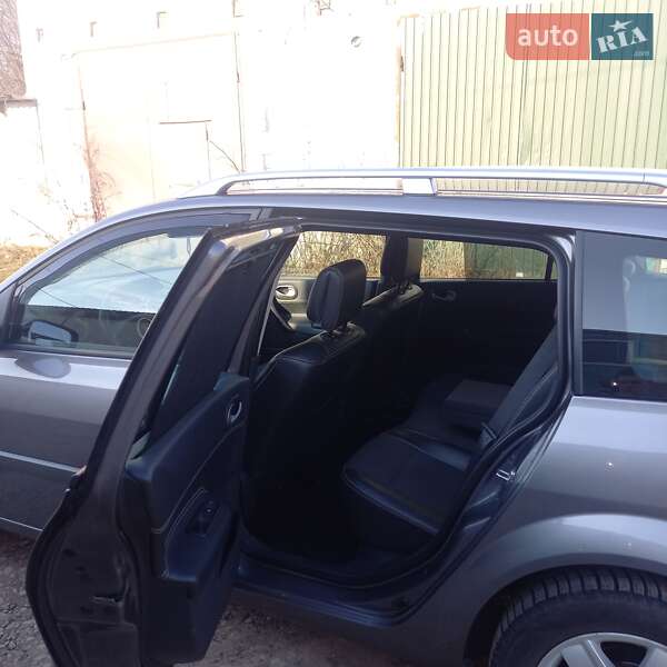 Универсал Renault Megane 2009 в Ровно фото 11 Универсал Renault Megane 2009 в Ровно