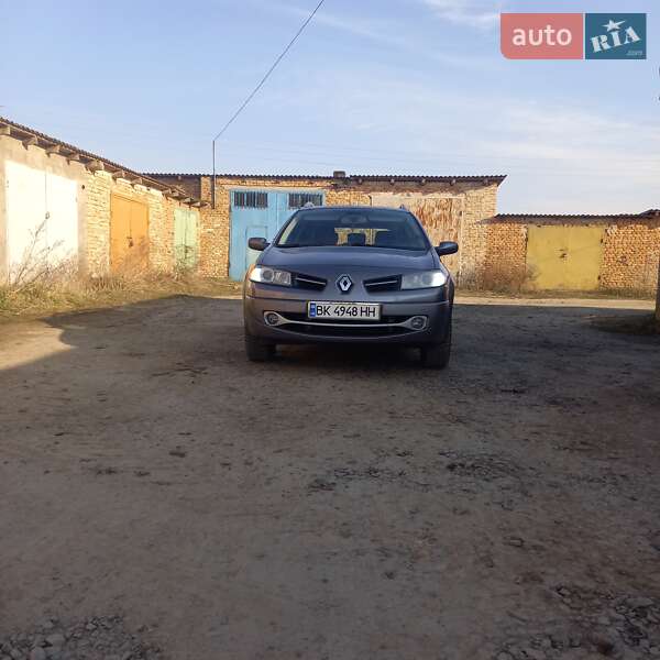 Универсал Renault Megane 2009 в Ровно фото 10 Универсал Renault Megane 2009 в Ровно