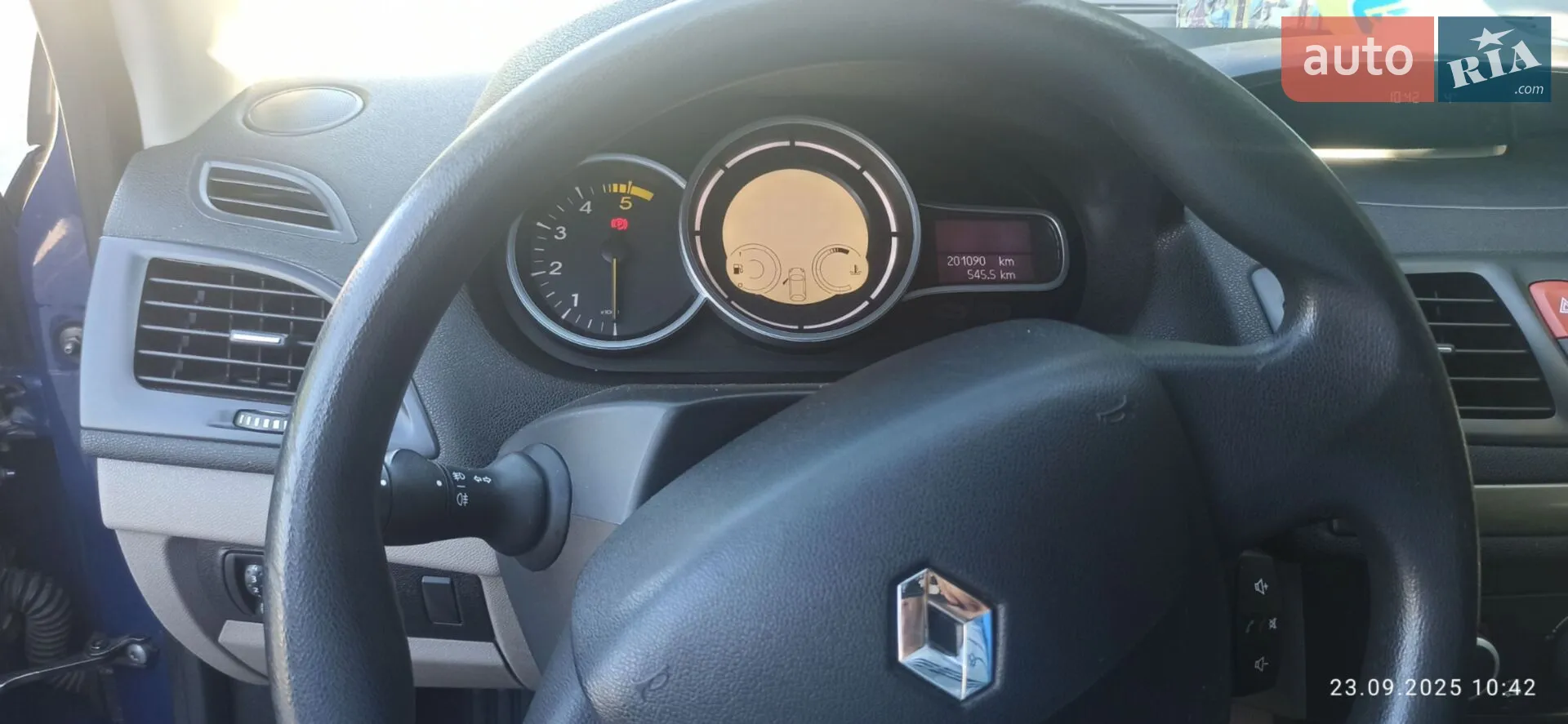 2010 Renault Megane - мініатюра 14