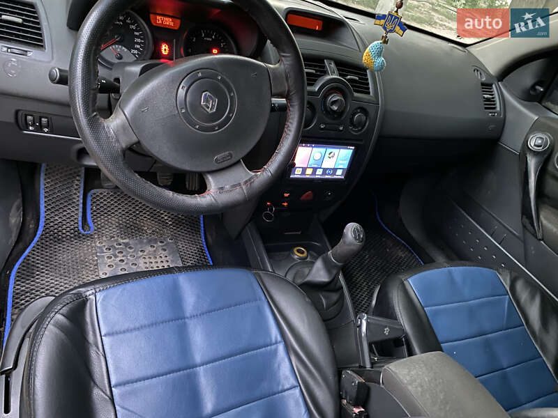 Хэтчбек Renault Megane 2007 в Вознесенске
