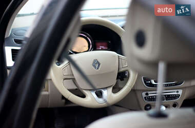 Хэтчбек Renault Megane 2009 в 