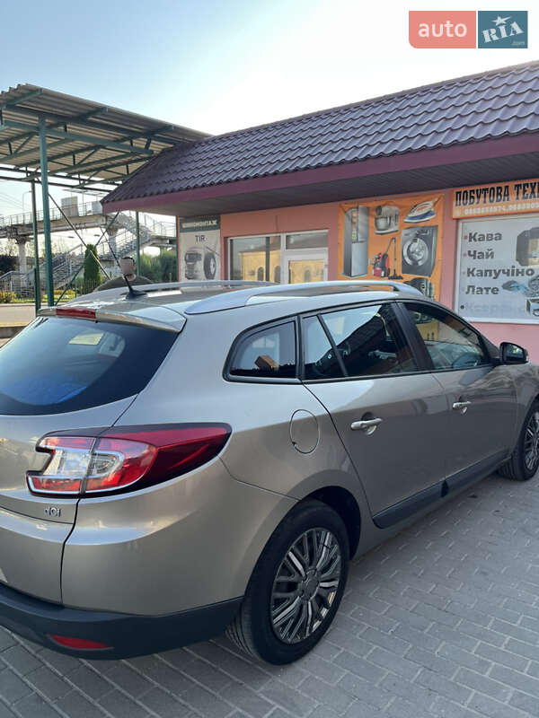 Універсал Renault Megane 2012 в Бродах фото 4 Універсал Renault Megane 2012 в Бродах