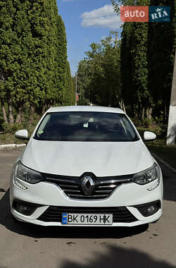 Хэтчбек Renault Megane 2017 в Ровно