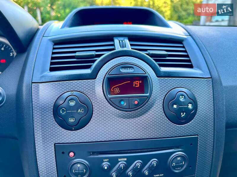 Хэтчбек Renault Megane 2004 в Виннице фото 10 Хэтчбек Renault Megane 2004 в Виннице
