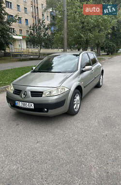 Хэтчбек Renault Megane 2004 в 