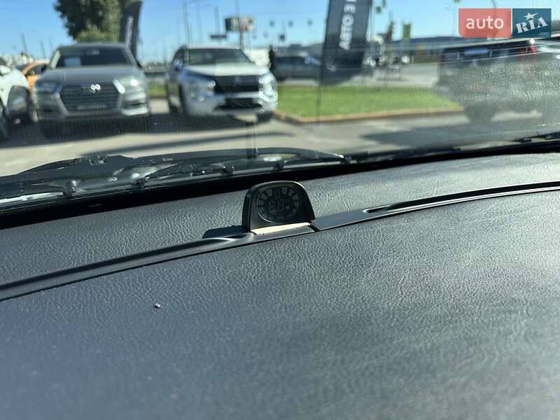 Седан Renault Megane 2003 в Киеве